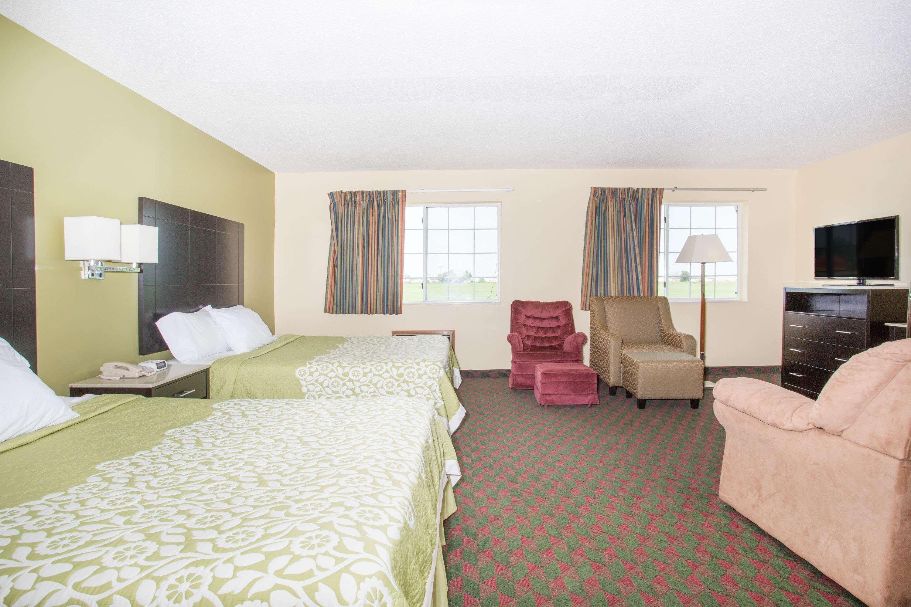 Days Inn By Wyndham Lexington Ne Εξωτερικό φωτογραφία