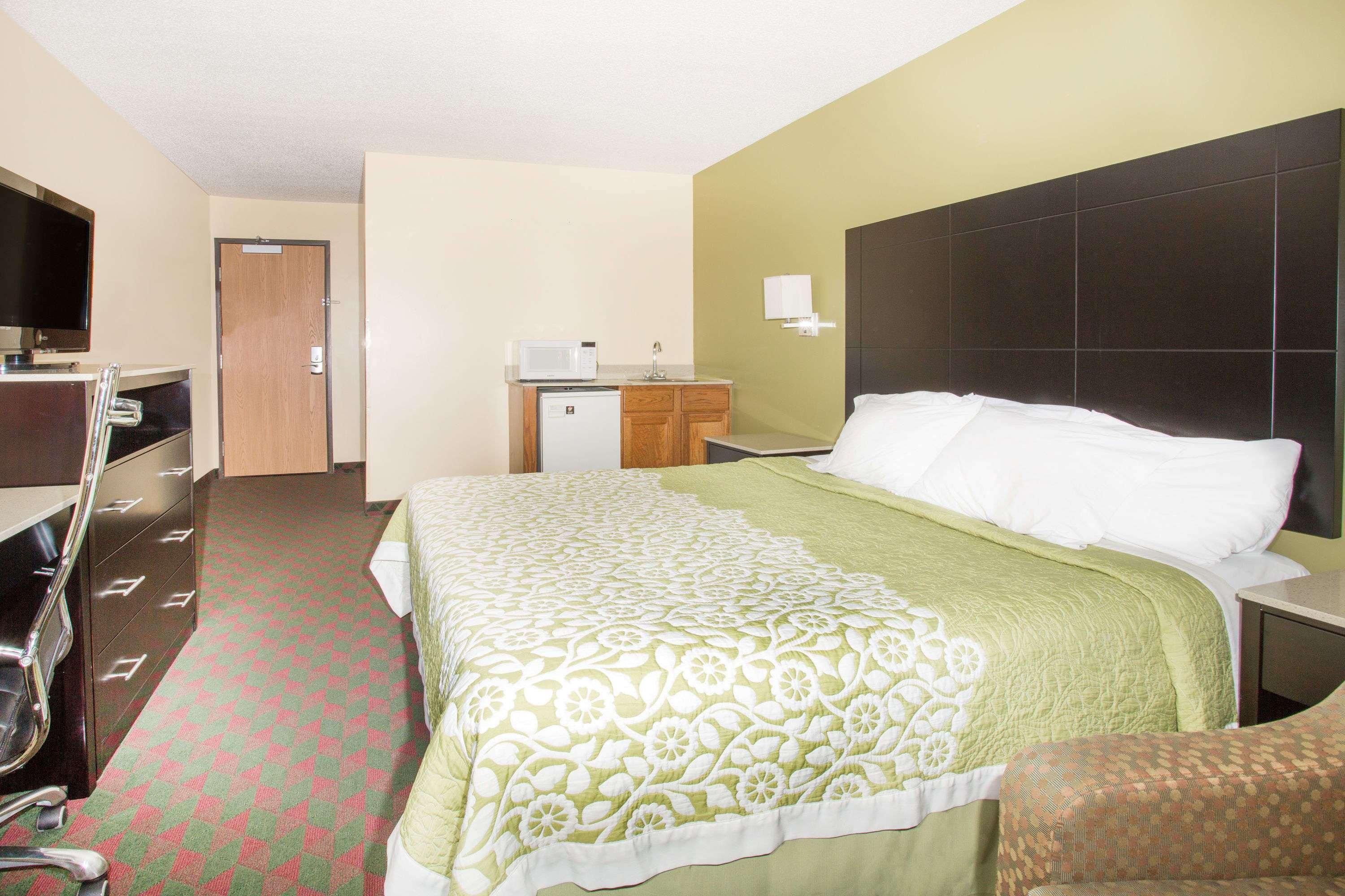 Days Inn By Wyndham Lexington Ne Εξωτερικό φωτογραφία