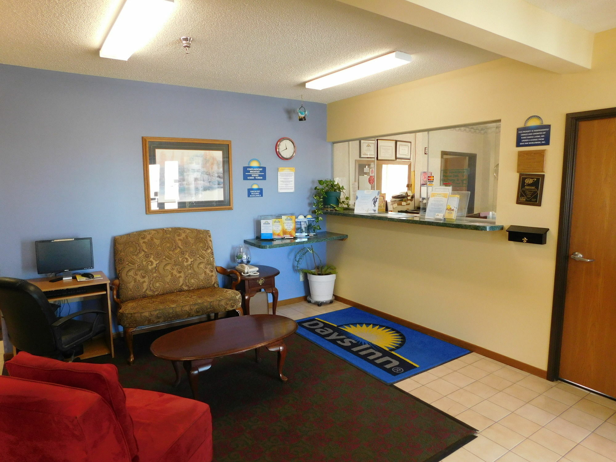 Days Inn By Wyndham Lexington Ne Εξωτερικό φωτογραφία